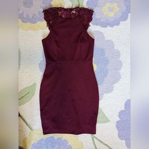 Lulu's maroon dress